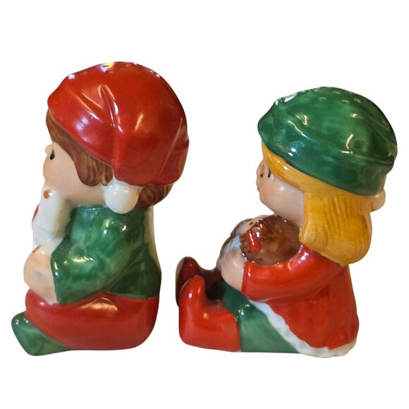 Vintage 1983 Christmas Salt and Pepper Shakers Santas Helpers Claus and Co Avon - Picture 2 of 16